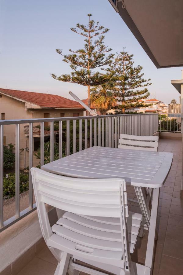 Attico Bellavista Vila Marina di Ragusa Exterior foto
